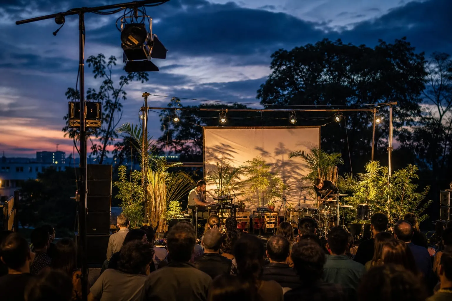 Estúdio audiovisual sustentável: guia de som, luz e custo